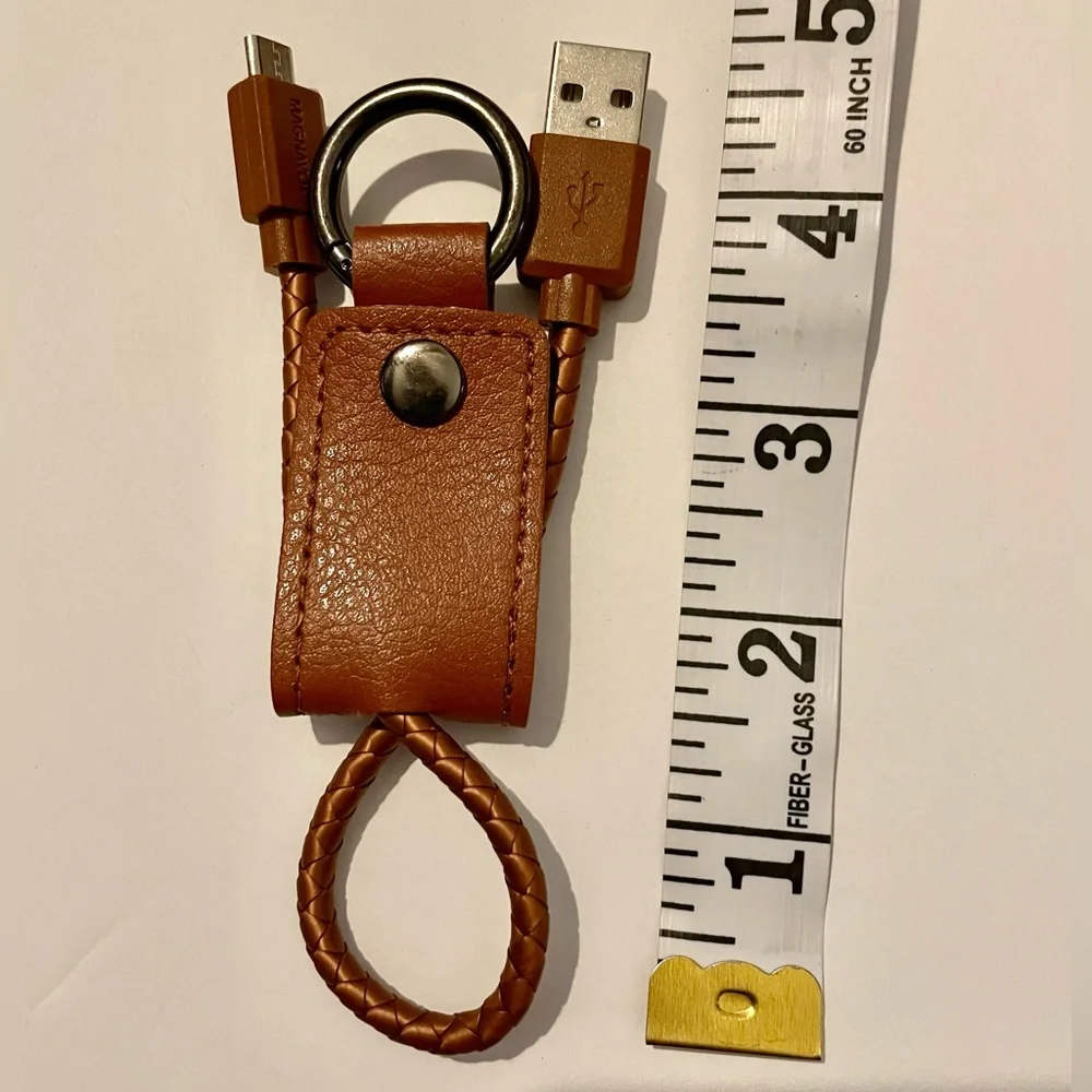 ❌Must Bundle❌🔌 Charger/USB Keychain NWT -Brown - Picture 5 of 6